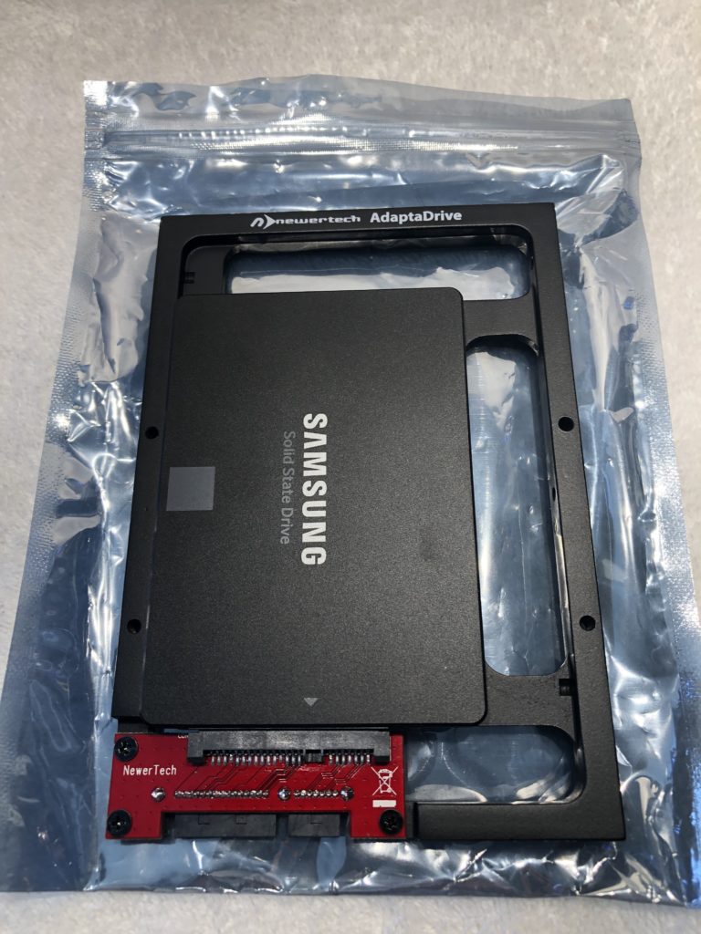 SSD tray